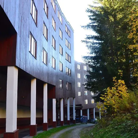Apartamento 2 Pieces 6 Pers. Avec Balcon Proche Des Pistes Et Commerces - Arc 1800, Les Villards - Fr-1-411-207 *